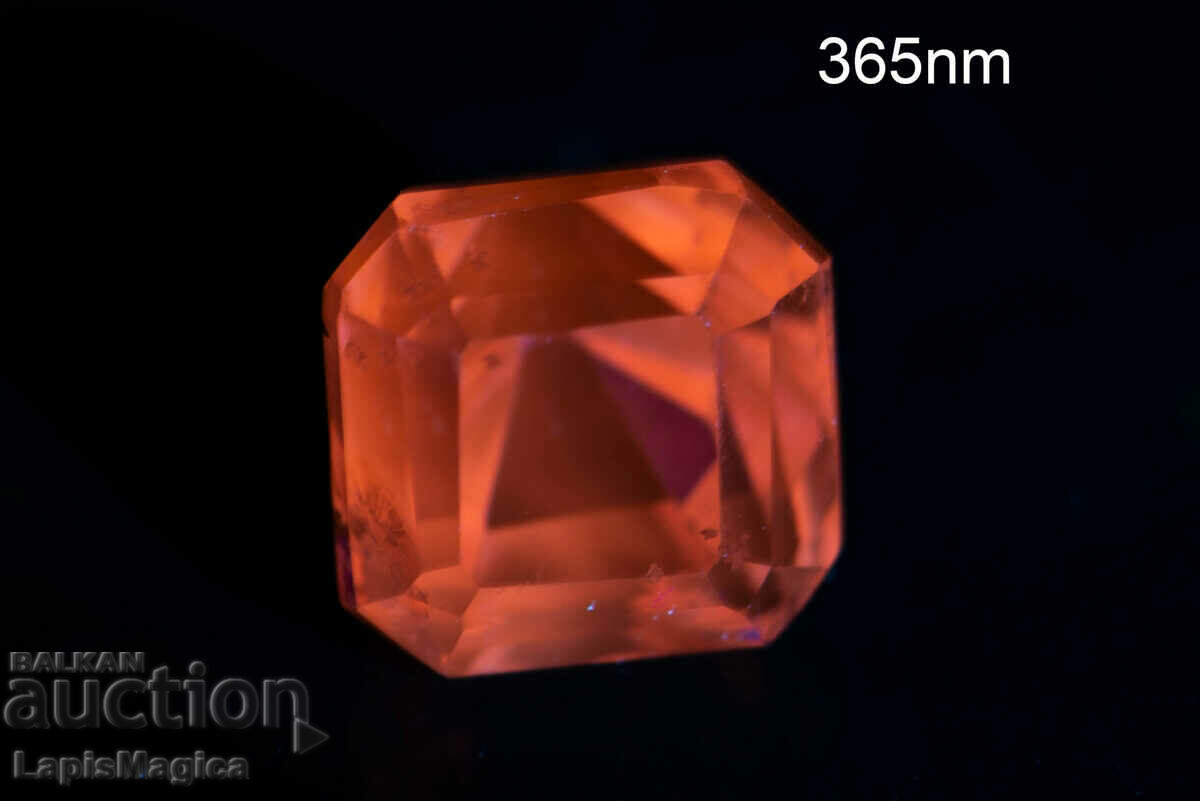Auction Pink Kunzite Spodumene 1.98ct 6mm Fluorescent Square Cut Auction Pink Kunzite Spodumene 1.98ct 6mm Fluorescent Square Cut