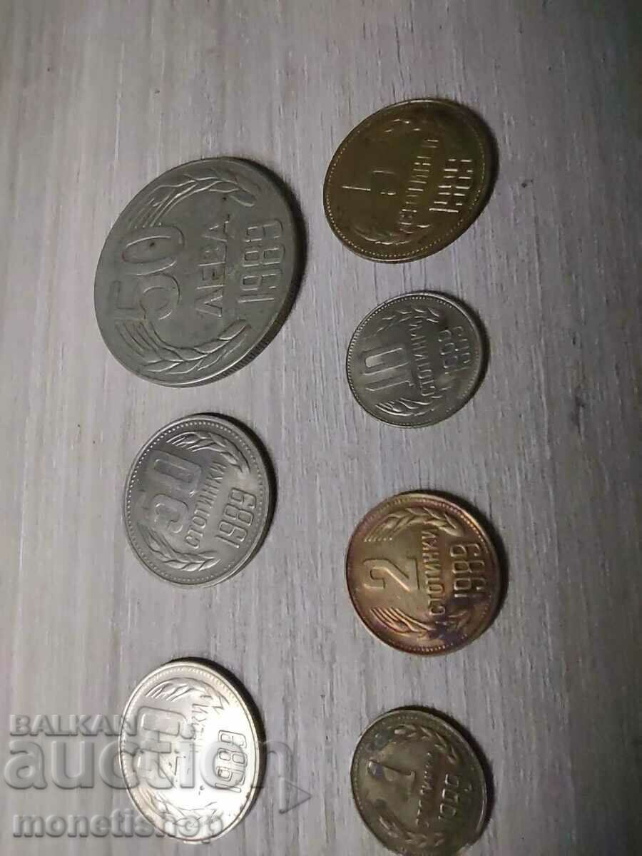 Un mic lot de monede din 1989.