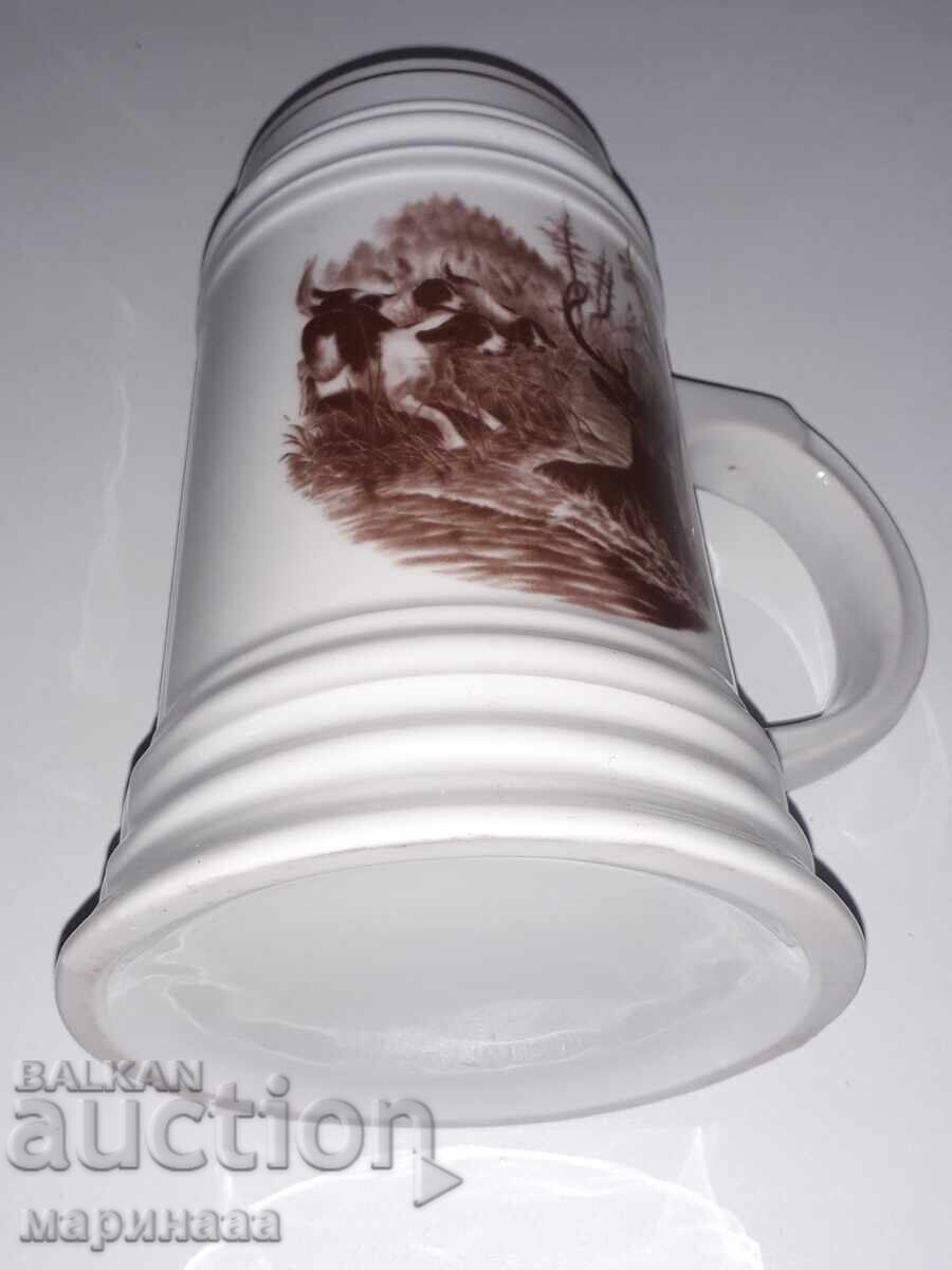 Delivery of PORCELAIN MUG. GERMANY Delivery of PORCELAIN MUG. GERMANY