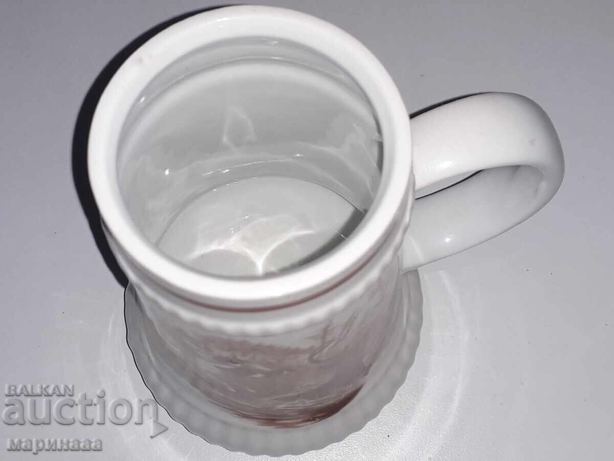 Delivery of PORCELAIN MUG. GERMANY Delivery of PORCELAIN MUG. GERMANY