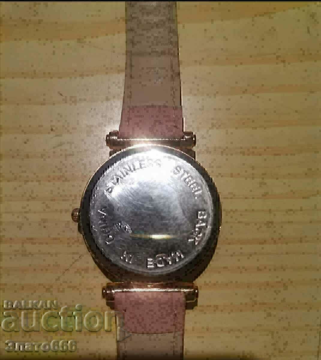 Auction Ladies watch Auction Ladies watch