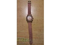 Дамски часовник