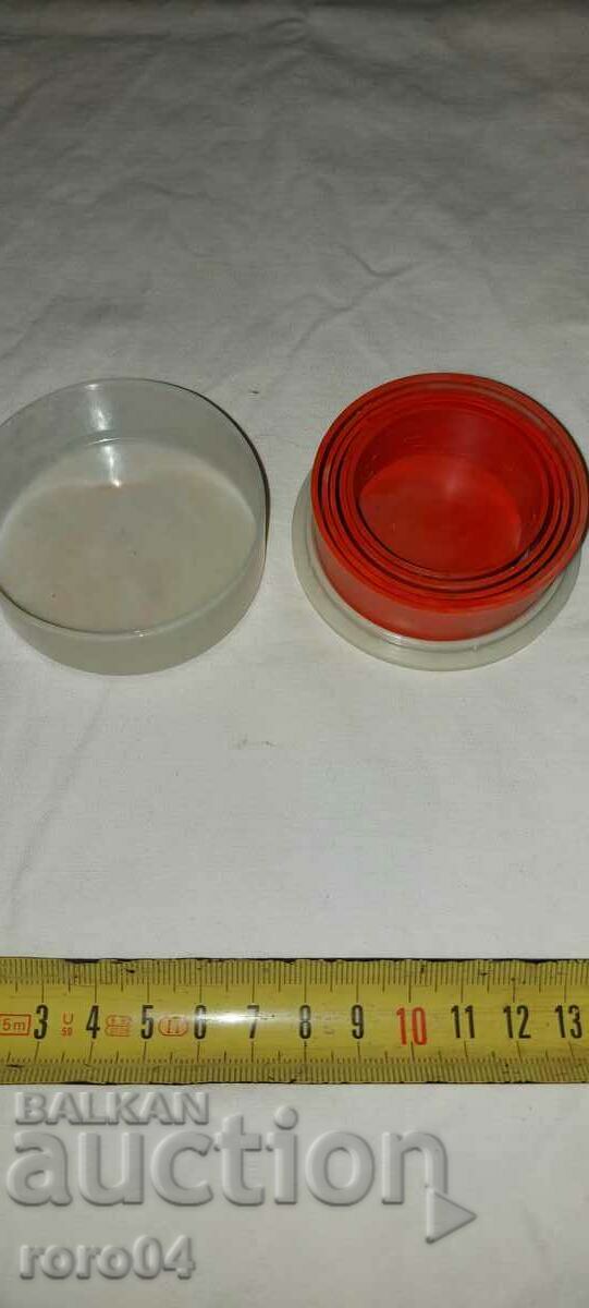 TOURIST / CAMPING CHASHA - SOC. - NRB with price 13.50 BGN | € 6.90 TOURIST / CAMPING CHASHA - SOC. - NRB with price 13.50 BGN | € 6.90