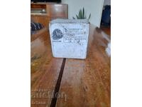 Indicator de mașină veche, dispozitiv de încărcare