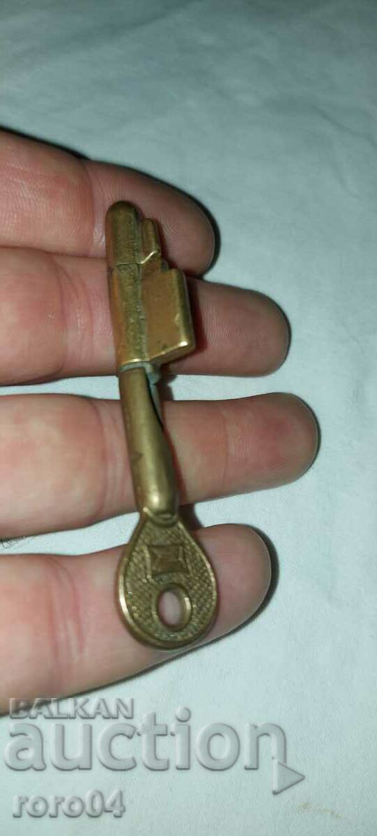 KEY - SECRET - OLD - EXCELLENT - 7 KEY - SECRET - OLD - EXCELLENT - 7