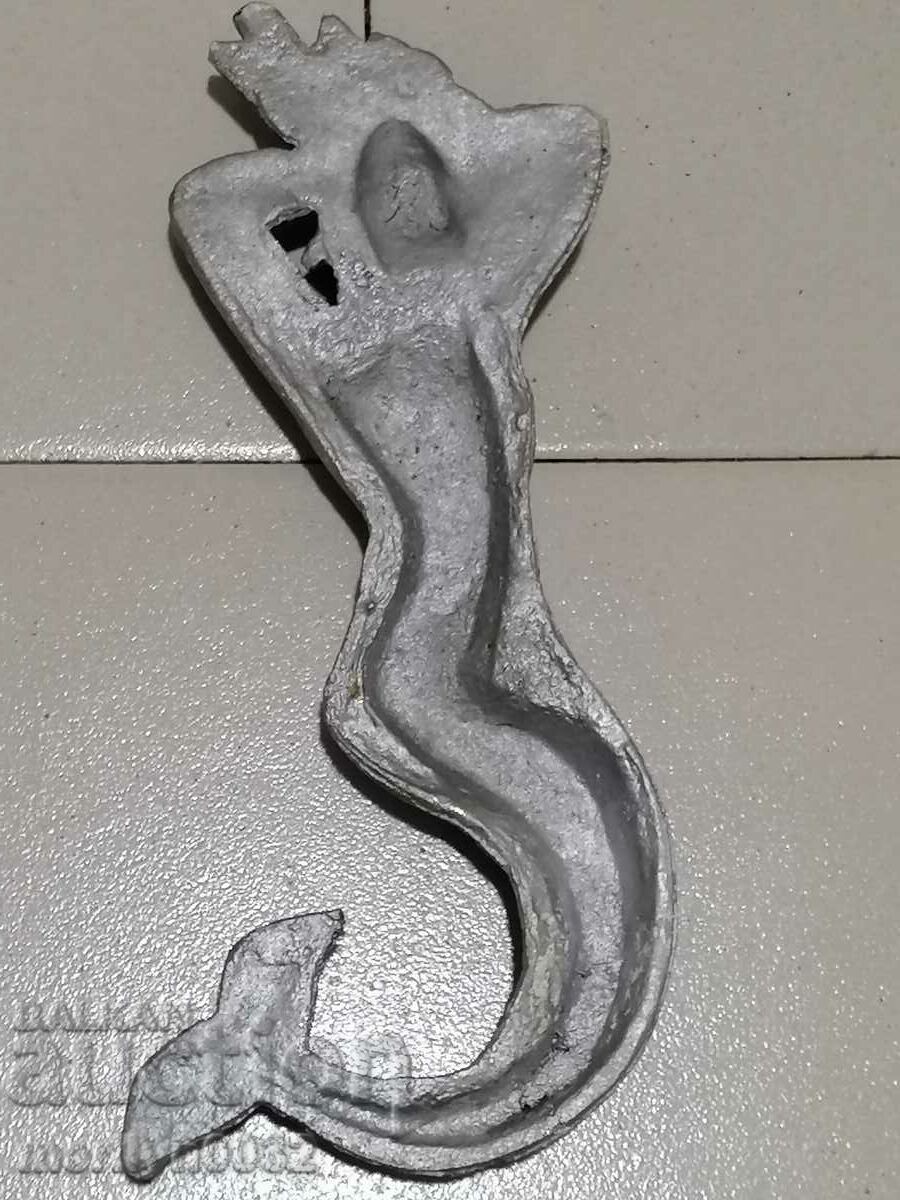 Фигура на русалка релефен алуминий соц период барелеф с цена 63.00 лв. | € 32.21 Фигура на русалка релефен алуминий соц период барелеф с цена 63.00 лв. | € 32.21