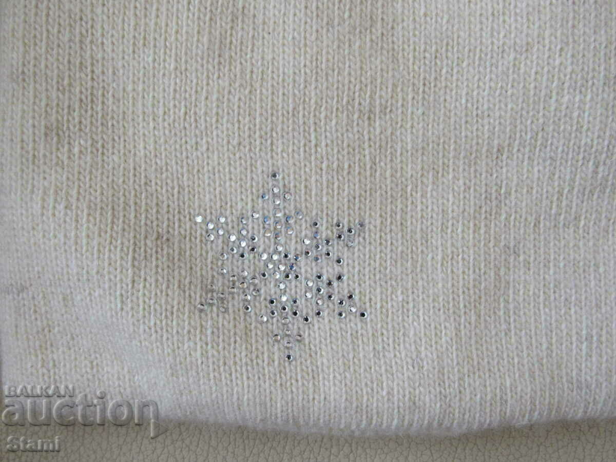 Auction  Lovely brocade hat, 100% organic wool, Mongolia