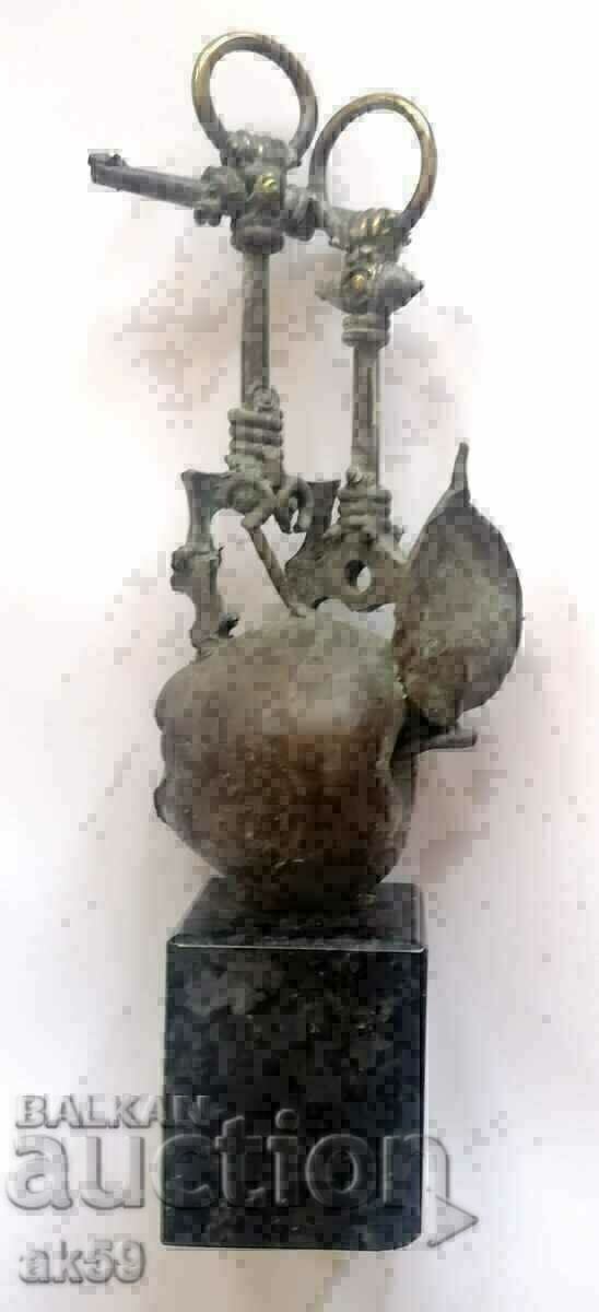 sculptură mică „Adam și Eva” O. Petkov – bronz.
