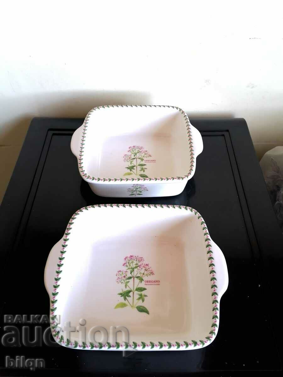 Maxwell & Williams Collectible Porcelain Bowls