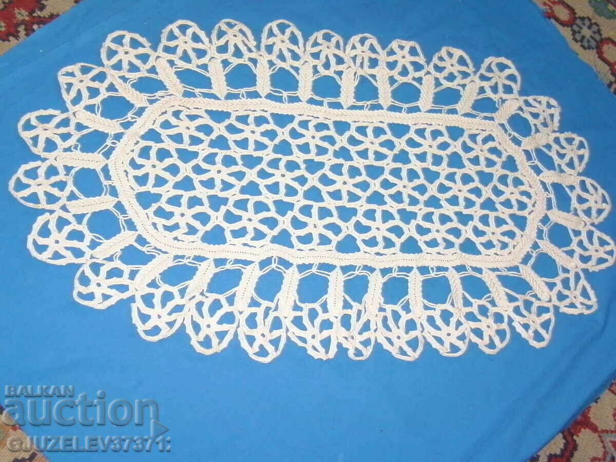 1930s Vintage Hand Crocheted Cotton Tablecloth - 5 1930s Vintage Hand Crocheted Cotton Tablecloth - 5