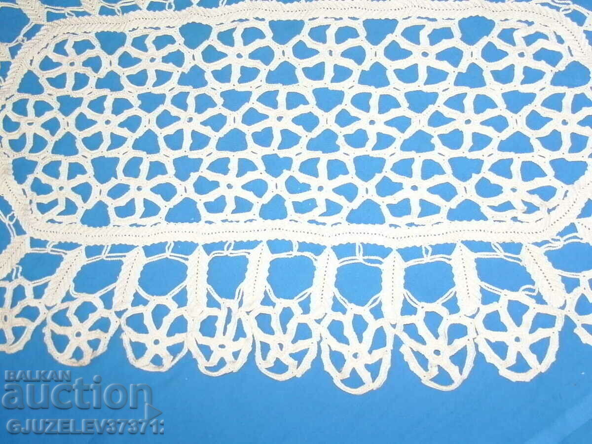 1930s Vintage Hand Crocheted Cotton Tablecloth - 6 1930s Vintage Hand Crocheted Cotton Tablecloth - 6