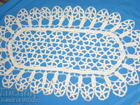 1930s Vintage Hand Crocheted Cotton Tablecloth