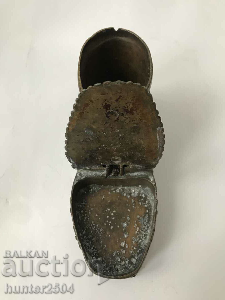 Δημοπρασία Μποτάκι χάλκινο τασάκι-15/7 cm