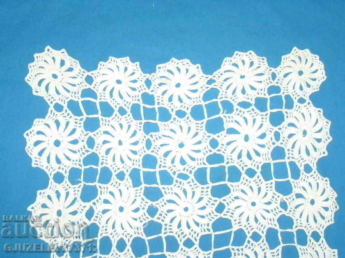 Δημοπρασία Vintage χειροποίητο βαμβακερό τραπεζομάντιλο με κροσέ Δημοπρασία Vintage χειροποίητο βαμβακερό τραπεζομάντιλο με κροσέ