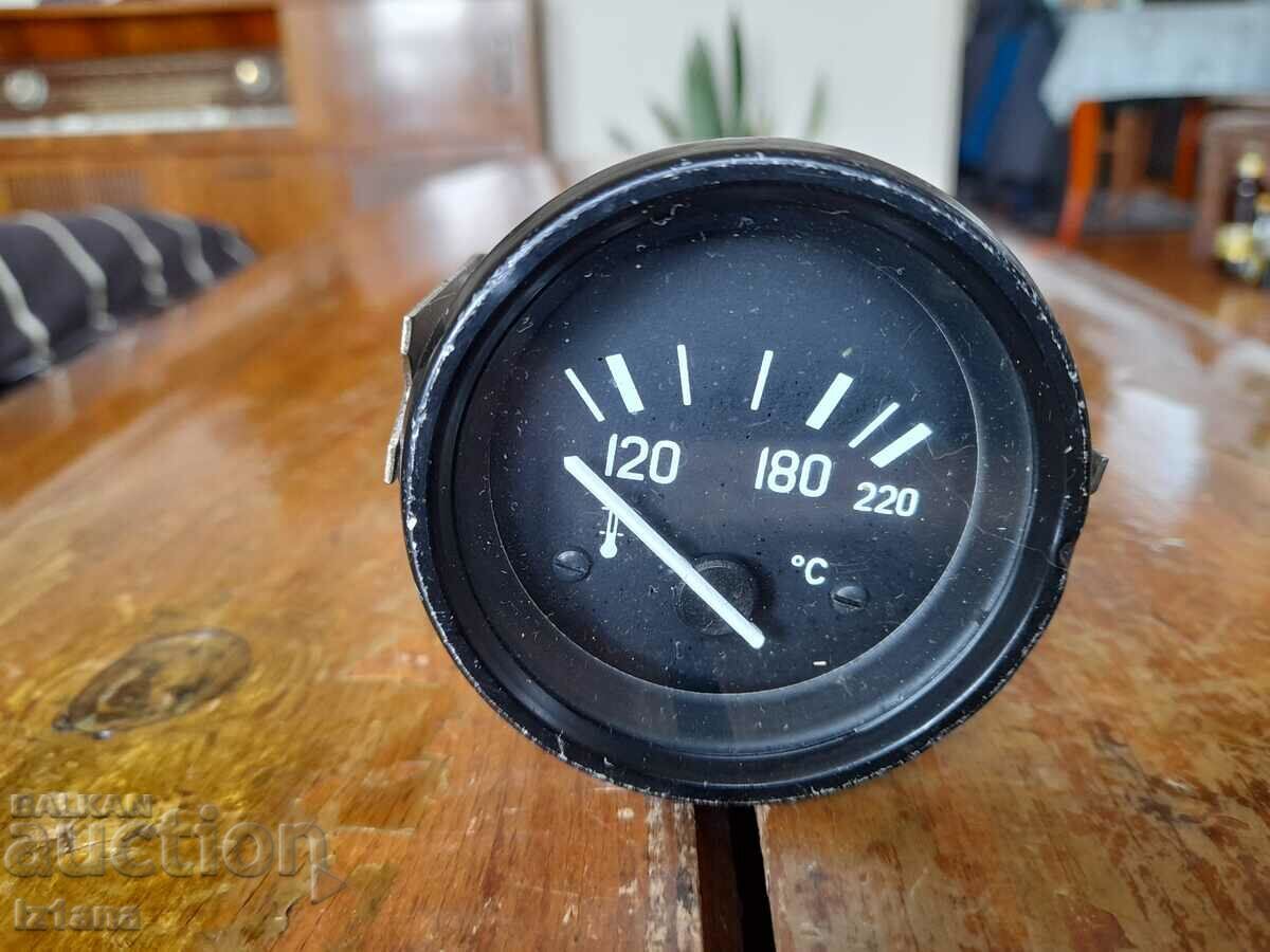 Old car temperature appliance with price 16.00 BGN | € 8.18