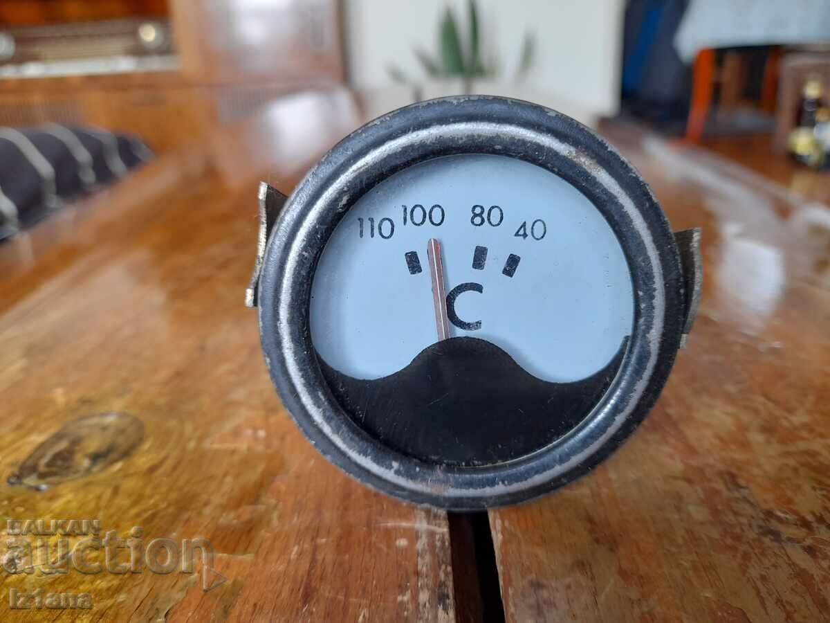 Old car temperature appliance with price 16.00 BGN | € 8.18 Old car temperature appliance with price 16.00 BGN | € 8.18