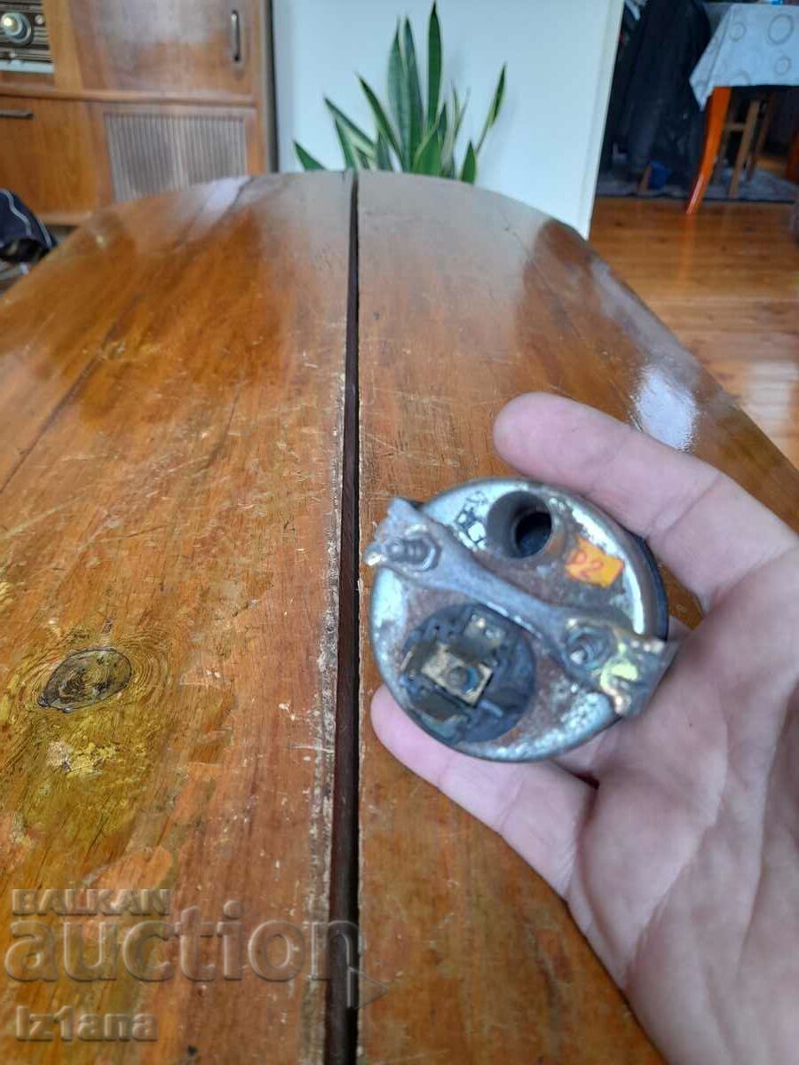 Delivery of Old car fuel gauge Delivery of Old car fuel gauge