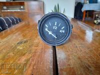 Indicator de combustibil al mașinii vechi