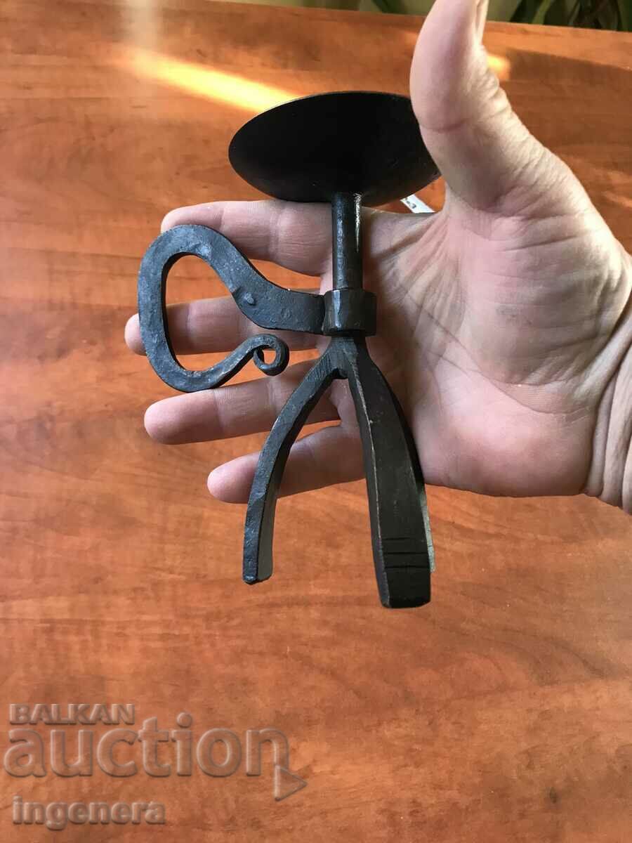 CANDLESTICK WROUGHT IRON METAL ANTIQUE SOLID - 6 CANDLESTICK WROUGHT IRON METAL ANTIQUE SOLID - 6