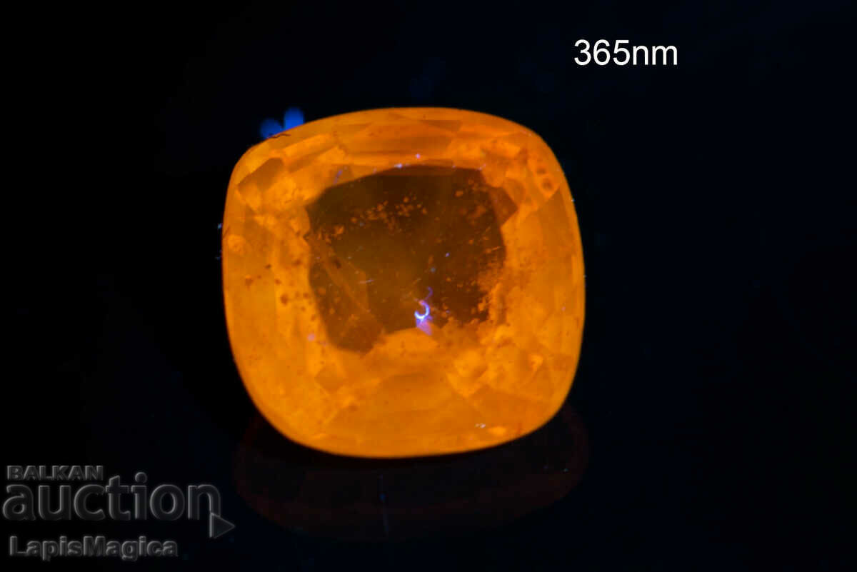 Orange sapphire 0.67ct heated cushion cut with price 33.00 BGN | € 16.87 Orange sapphire 0.67ct heated cushion cut with price 33.00 BGN | € 16.87