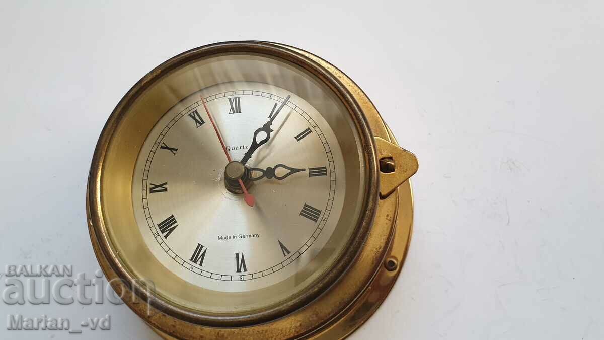 Auction  Old Brass Quartz Ship's Clock