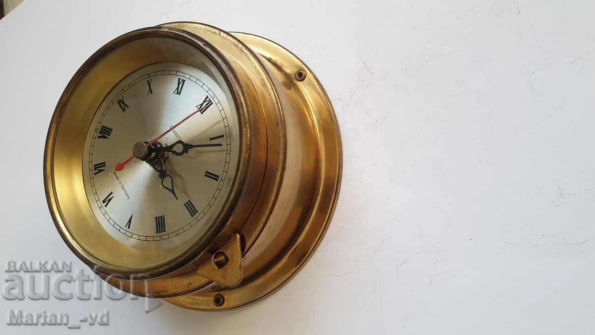 Old Brass Quartz Ship's Clock
