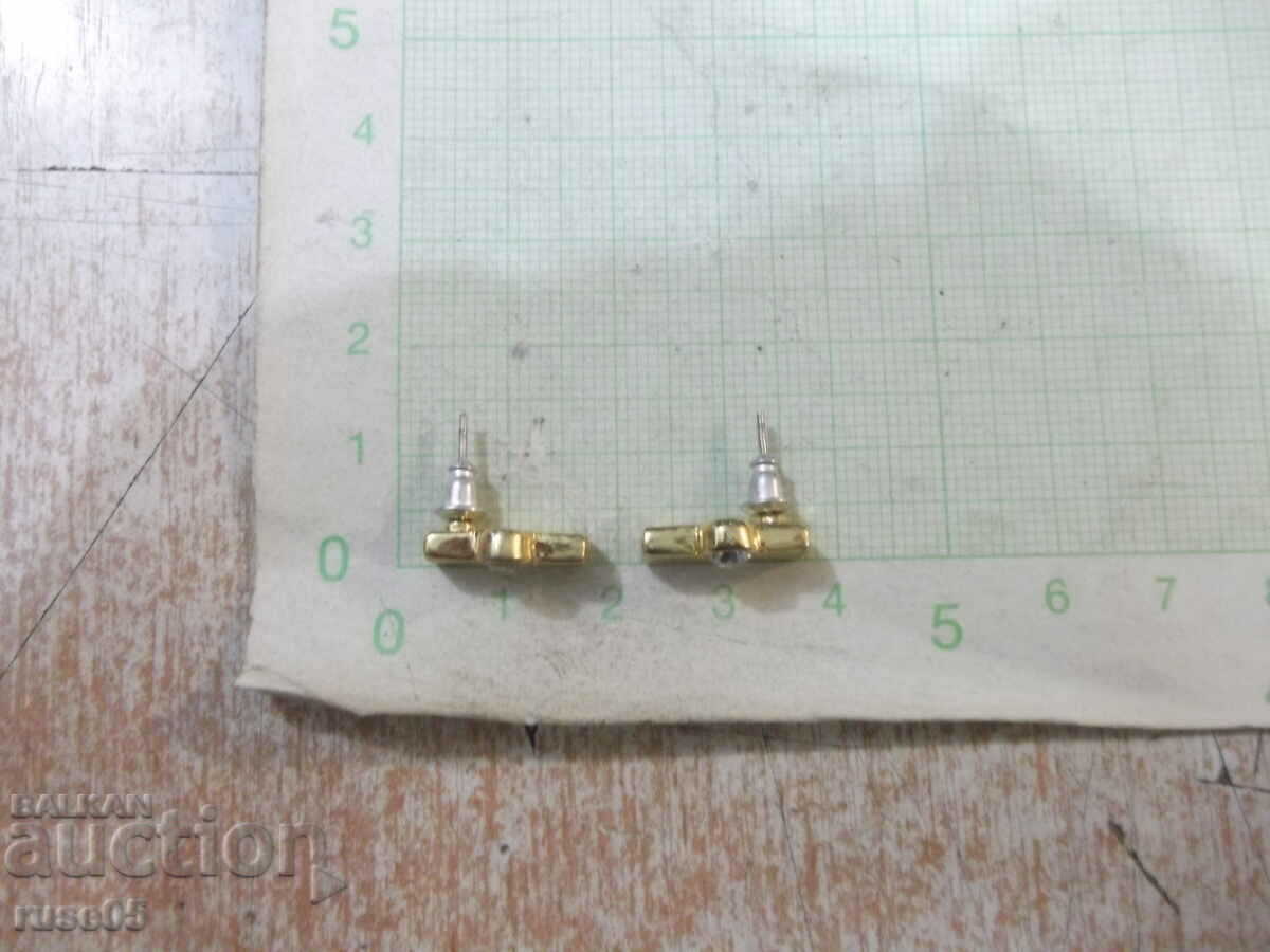 Обеци - 5 с цена 1.00 лв. | € 0.51 Обеци - 5 с цена 1.00 лв. | € 0.51