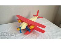 Детски пластмасов соц.самолет за сглобяване с трансформация