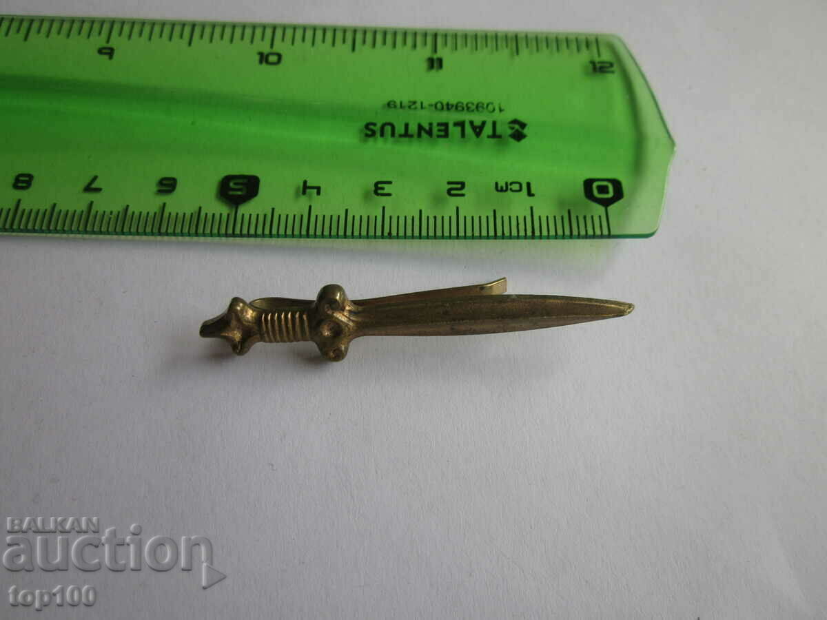 OLD TIE NEEDLE IN THE SHAPE OF A BZC SWORD !!!