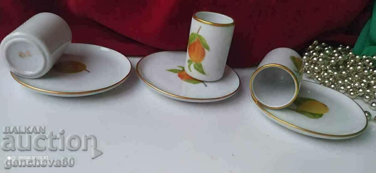 Set of porcelain for shots Set of porcelain for shots