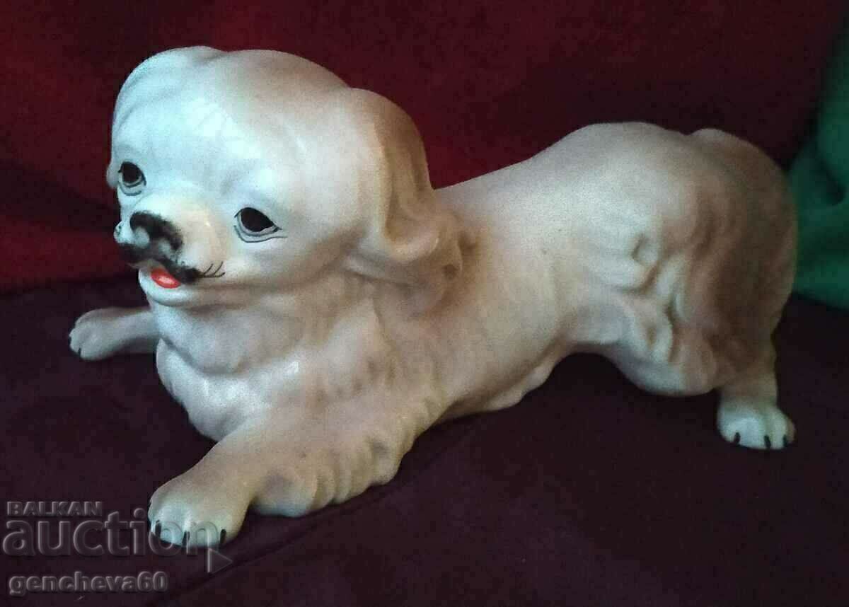 Delivery of Large Porcelain Pekingese Dog, Markings
