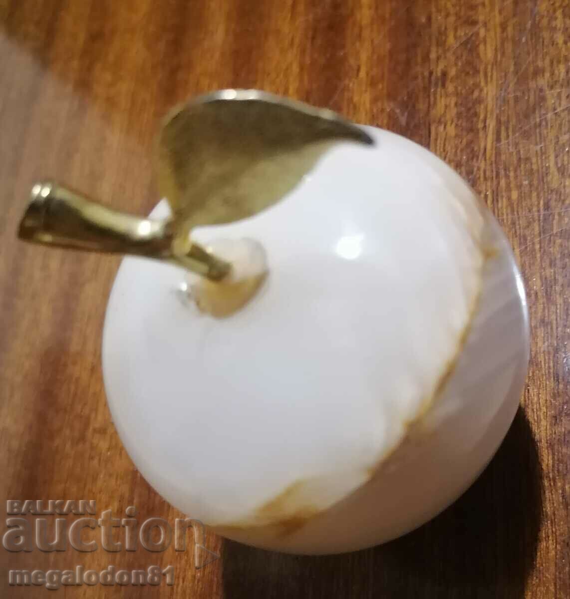 Μήλο από φυσική πέτρα, διακοσμητικό σουβενίρ με τιμή 35.00 BGN | € 17.90 Μήλο από φυσική πέτρα, διακοσμητικό σουβενίρ με τιμή 35.00 BGN | € 17.90