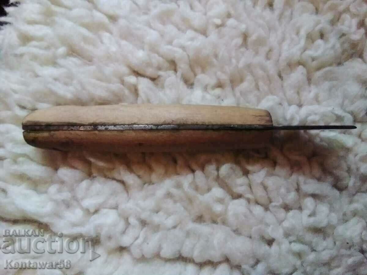 Auction Cutter, knife. Auction Cutter, knife.