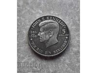 Възпоменателна монета 5 Dollars - Elizabeth II J.F. Kennedy