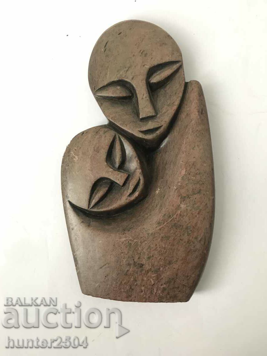 Mother with child - stone, 12/6 cm
