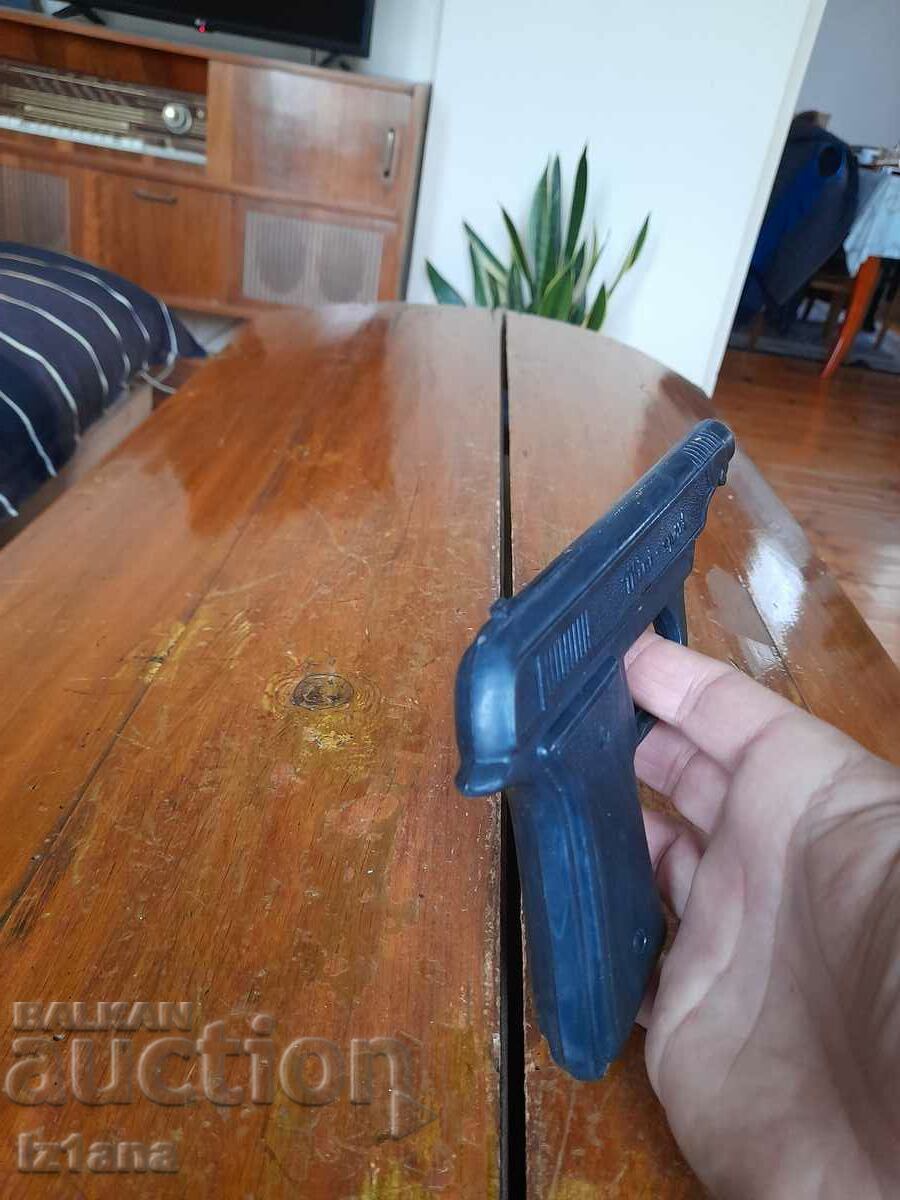 Παράδοση Ένα παλιό παιδικό όπλο