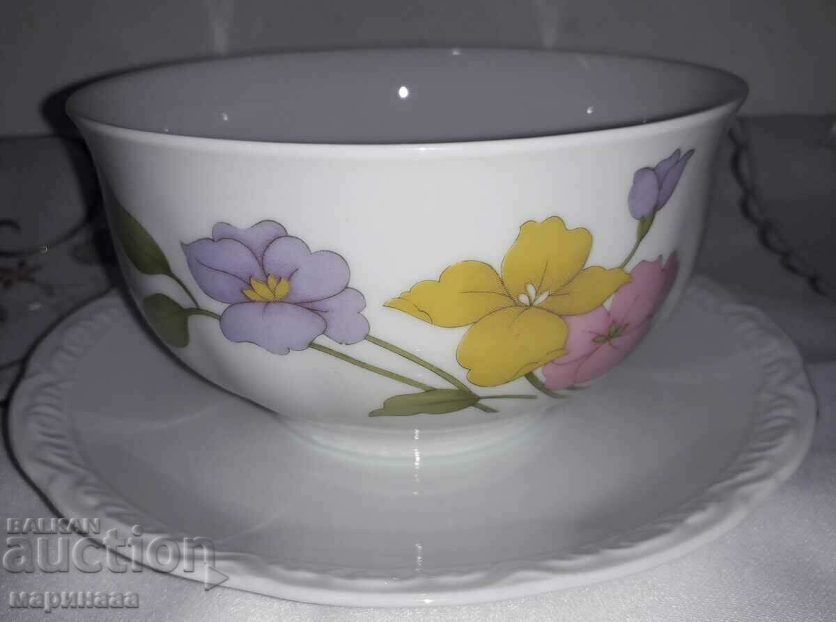 BOWL WITH STAND. PORCELAIN. GERMANY