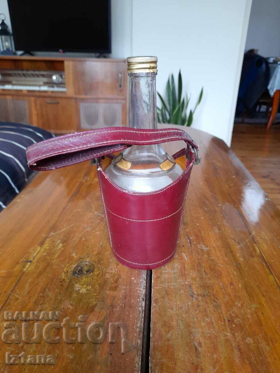 Παράδοση Παλιά θήκη, μπουκάλι Troyanska slivova Παράδοση Παλιά θήκη, μπουκάλι Troyanska slivova