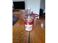 Cutie veche, sticla de Troyanska slivova