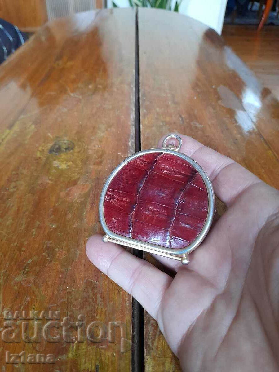 Poșeta bătrânei cu preț 33.00 BGN | € 16.87 Poșeta bătrânei cu preț 33.00 BGN | € 16.87