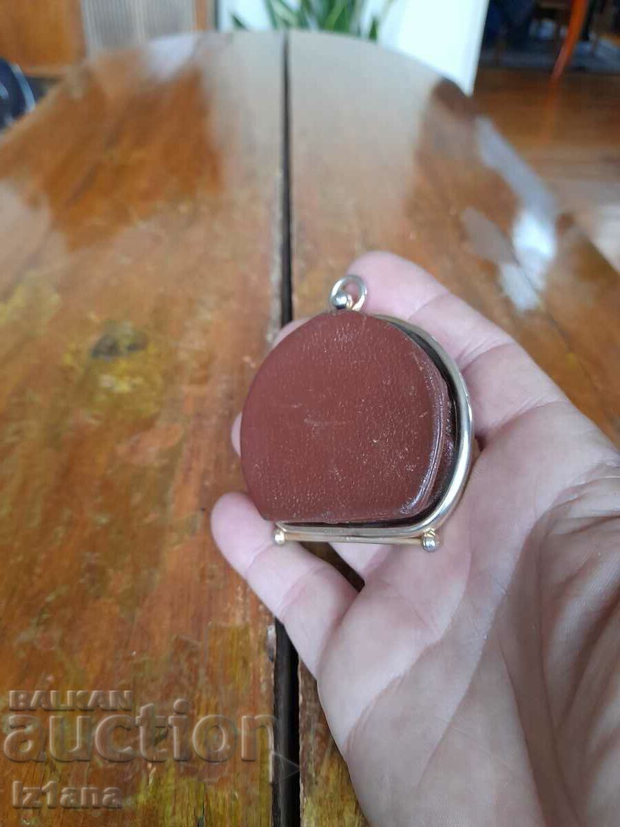 Licitație Poșeta bătrânei Licitație Poșeta bătrânei