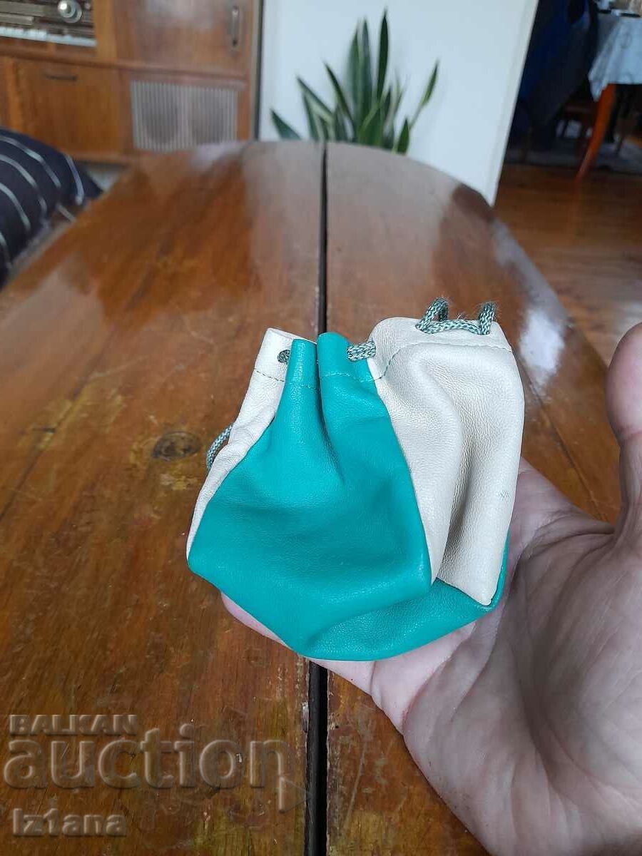 Old leather purse with price 50.00 BGN | € 25.56