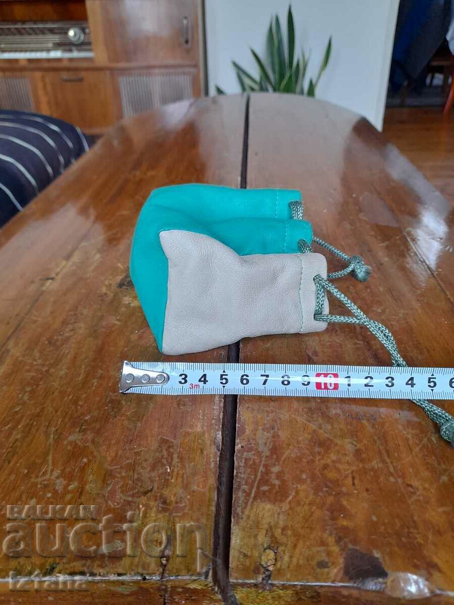 Old leather purse - 5