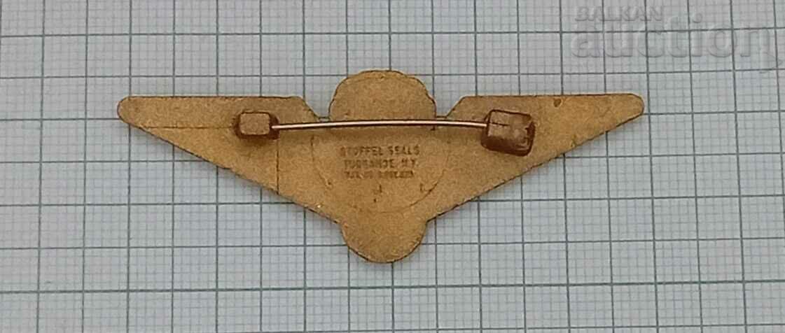 TWA AIRLINES USA JUNIOR PILOT COCKARD cu preț 9.00 BGN | € 4.60