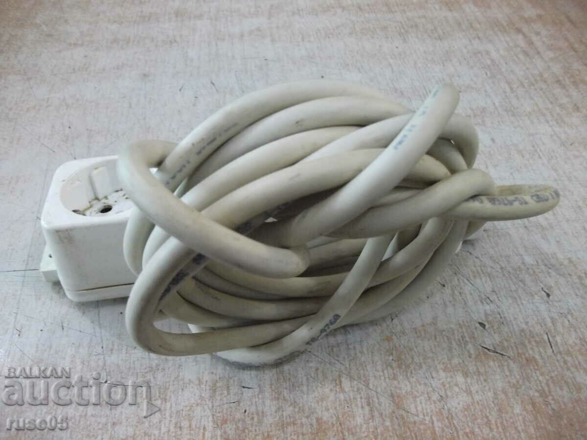 Auction Extension cord with a three-socket splitter - 3 m. - 132 Auction Extension cord with a three-socket splitter - 3 m. - 132