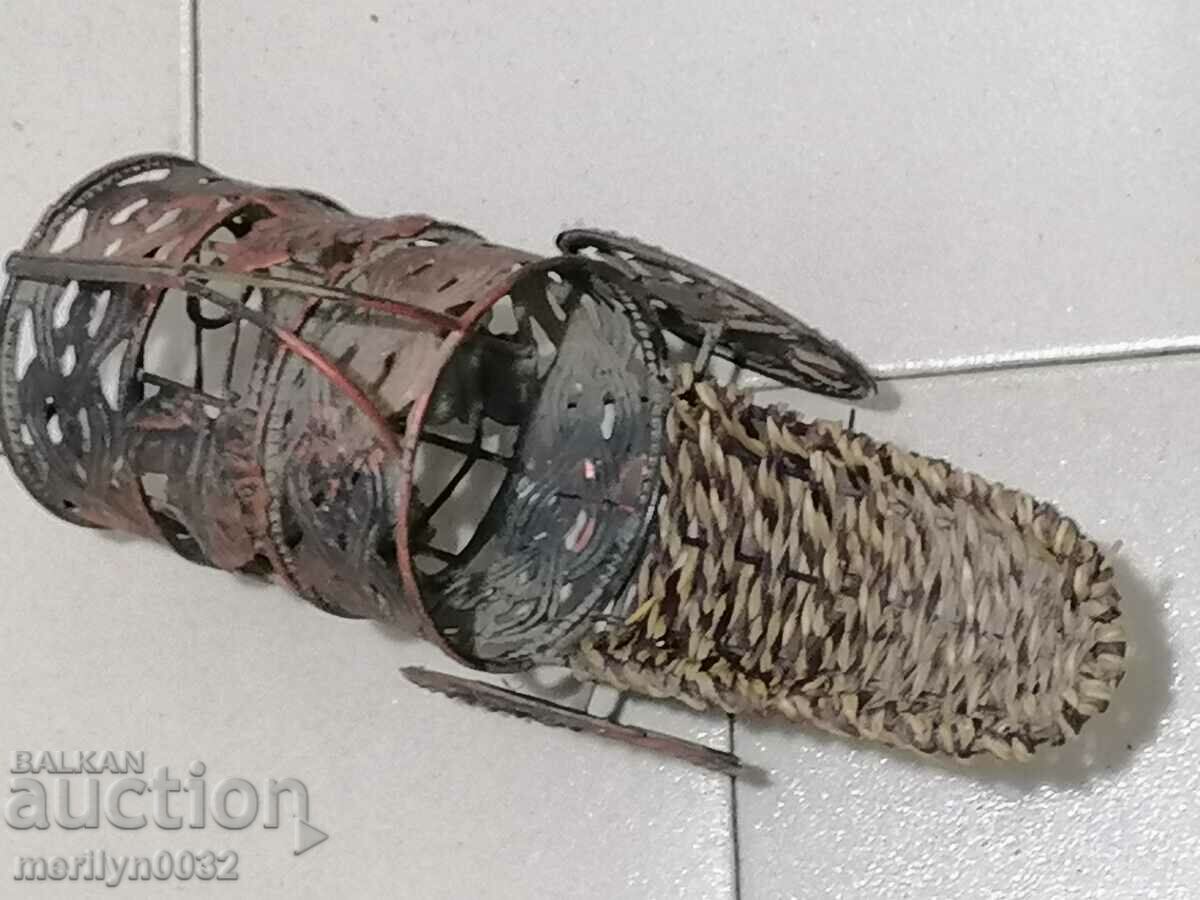 Licitație Suport metalic pentru sticla de vin whisky coniac Licitație Suport metalic pentru sticla de vin whisky coniac