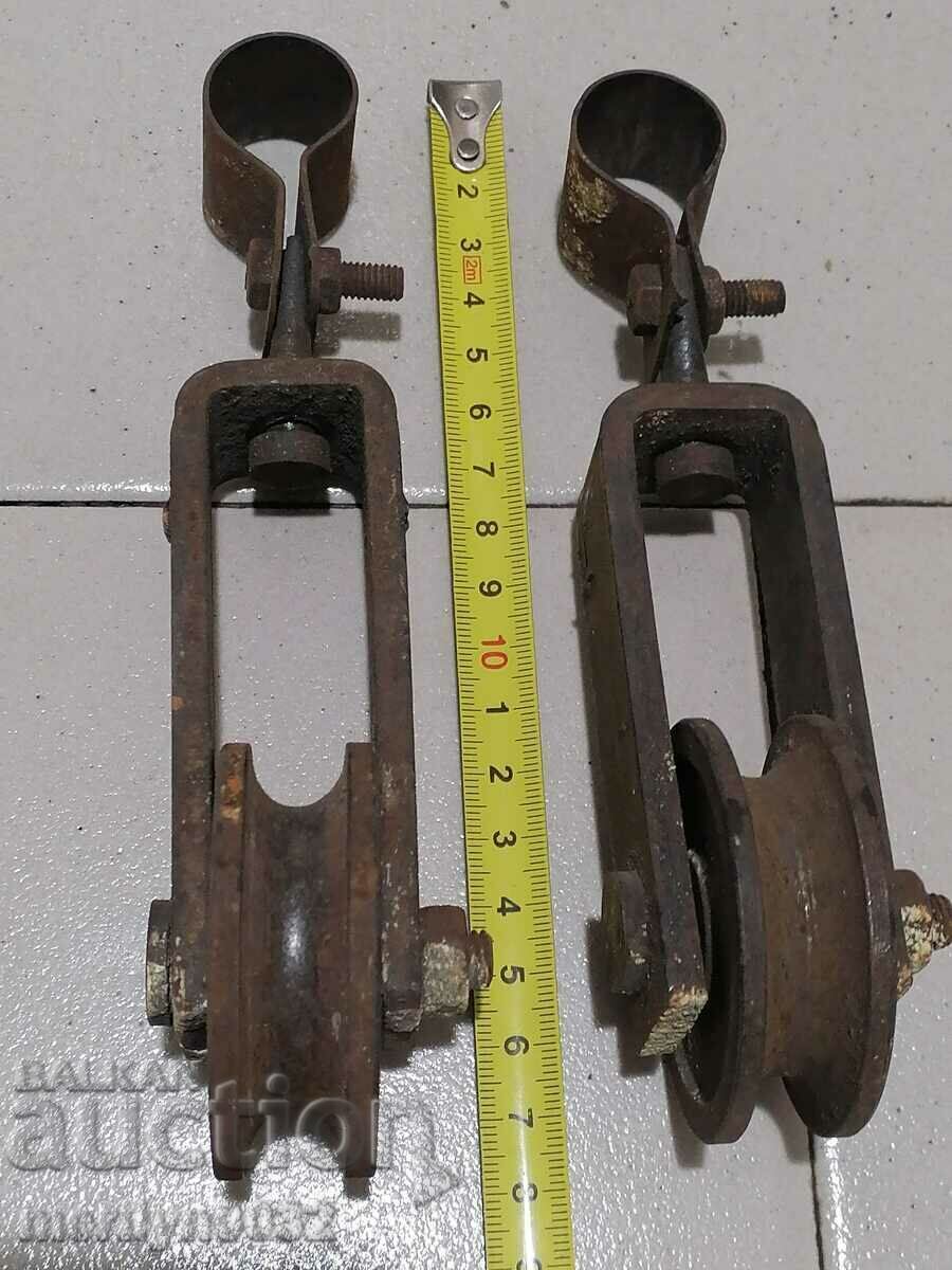 Auction Old roll 2 pieces polyspast wrought iron Auction Old roll 2 pieces polyspast wrought iron