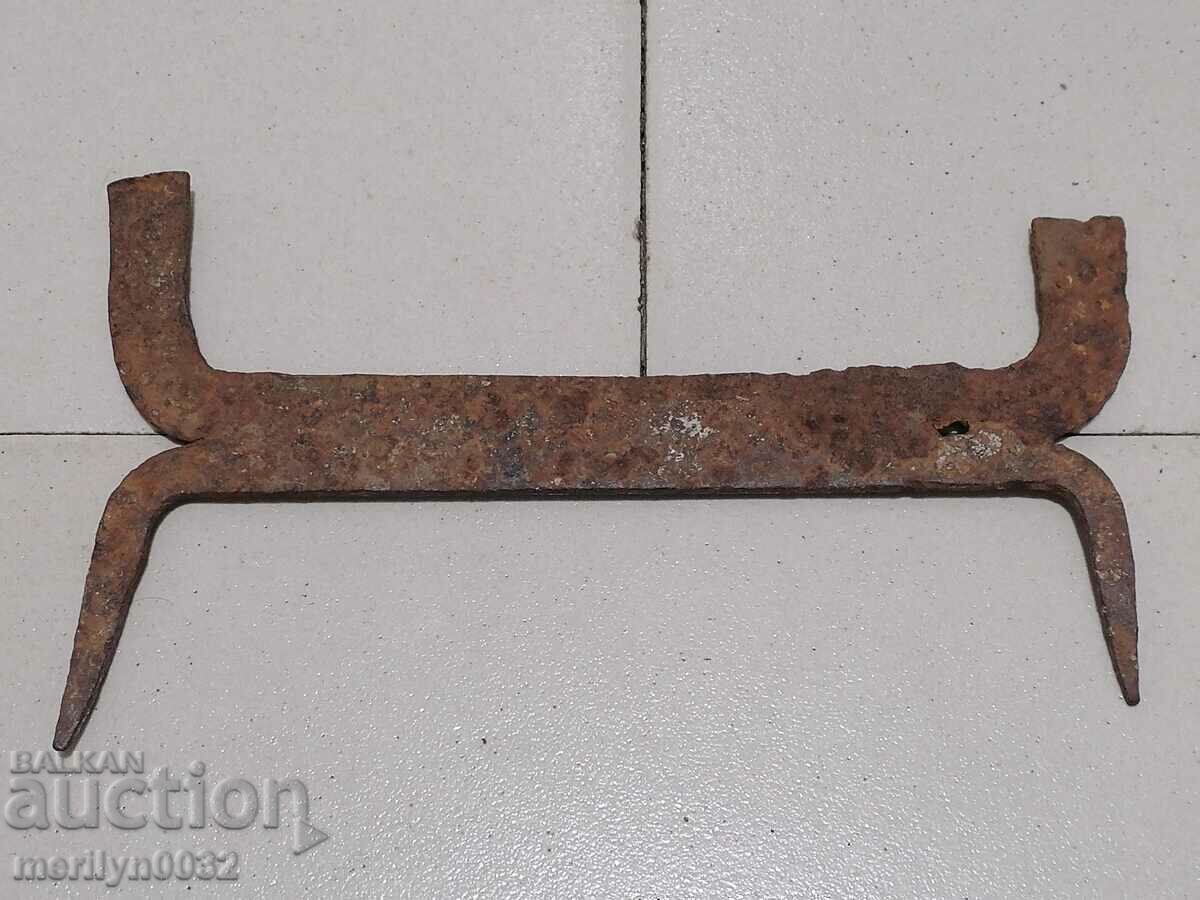 Auction  Old wrought iron scraper, wrought iron, primitive