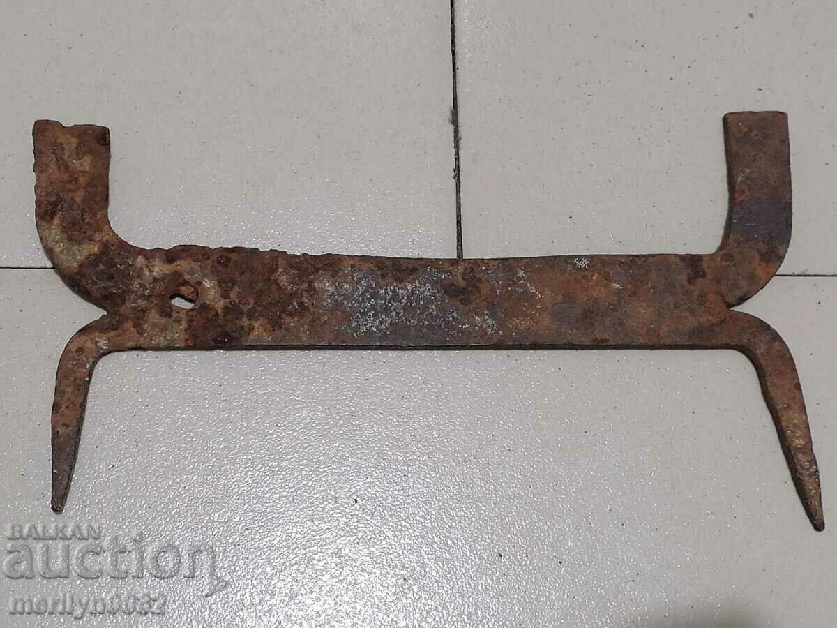 Delivery of Old wrought iron scraper, wrought iron, primitive