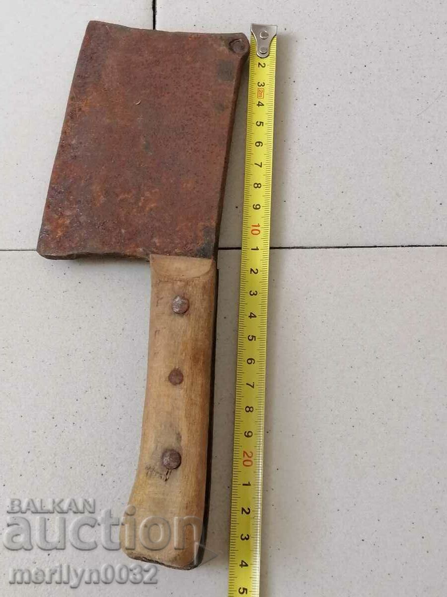 Delivery of Satyr, axe, knife, wrought iron Delivery of Satyr, axe, knife, wrought iron